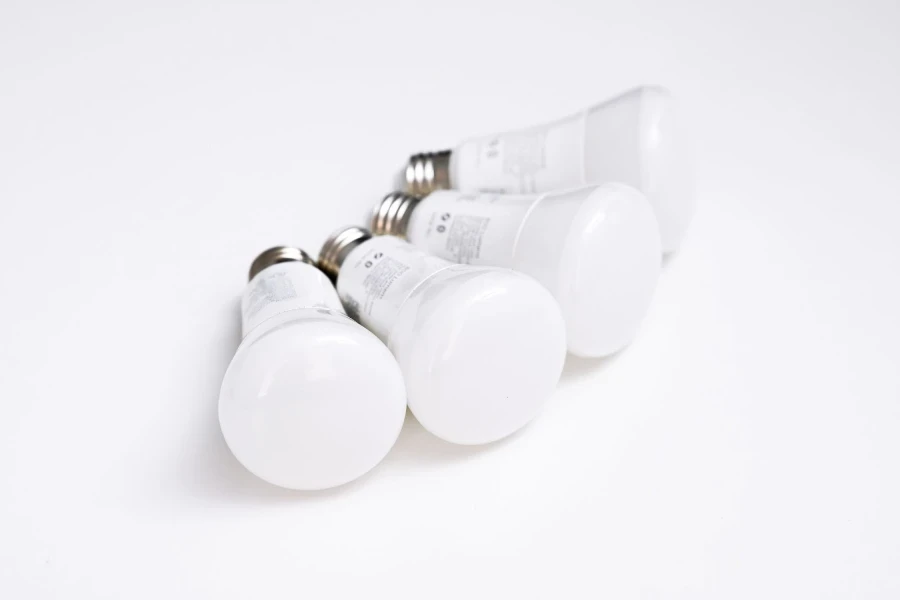 Une collection d'ampoules LED