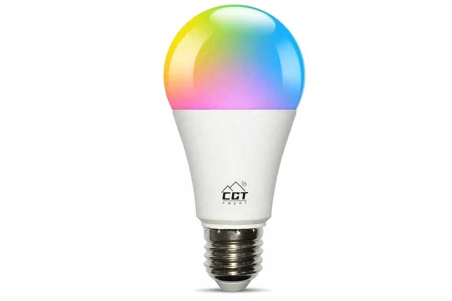 Une ampoule LED sur un fond blanc