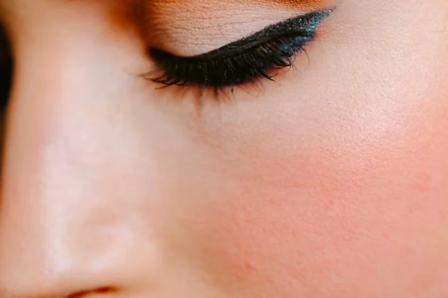 Close-up de uma garota com blush