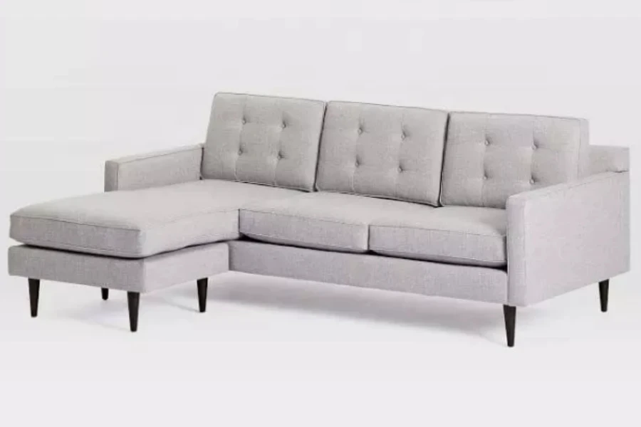 Graues, L-förmiges Chaise-Sofa