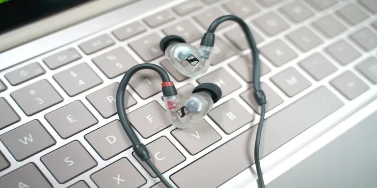 neckband earphones