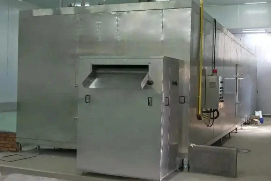 A 500kg/h quick industrial belt freezer