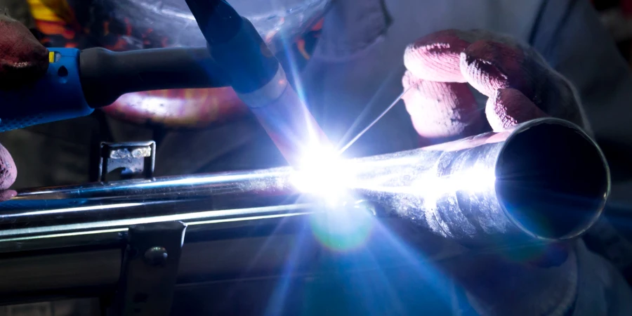 TIG welding of polished stainless steel pipe