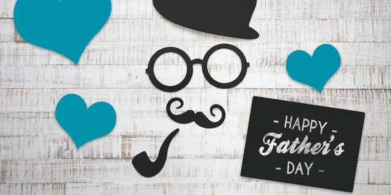 Sebuah kartu hitam yang menunjukkan Selamat Hari Ayah