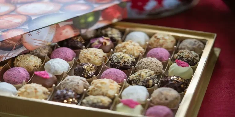 the latest trend in gift boxes for chocolate packaging