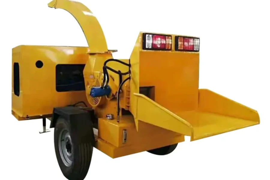 A screw wood chipper