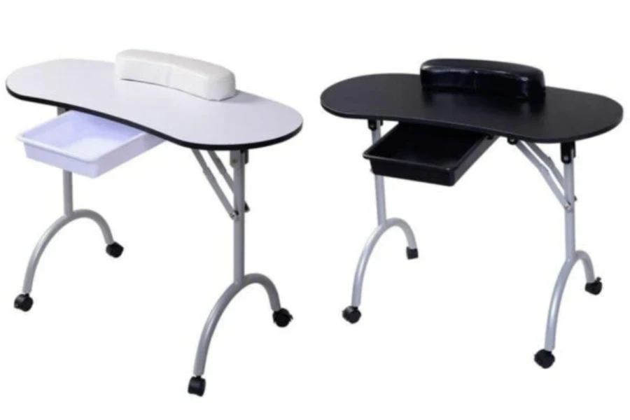 A set of portable nail tables