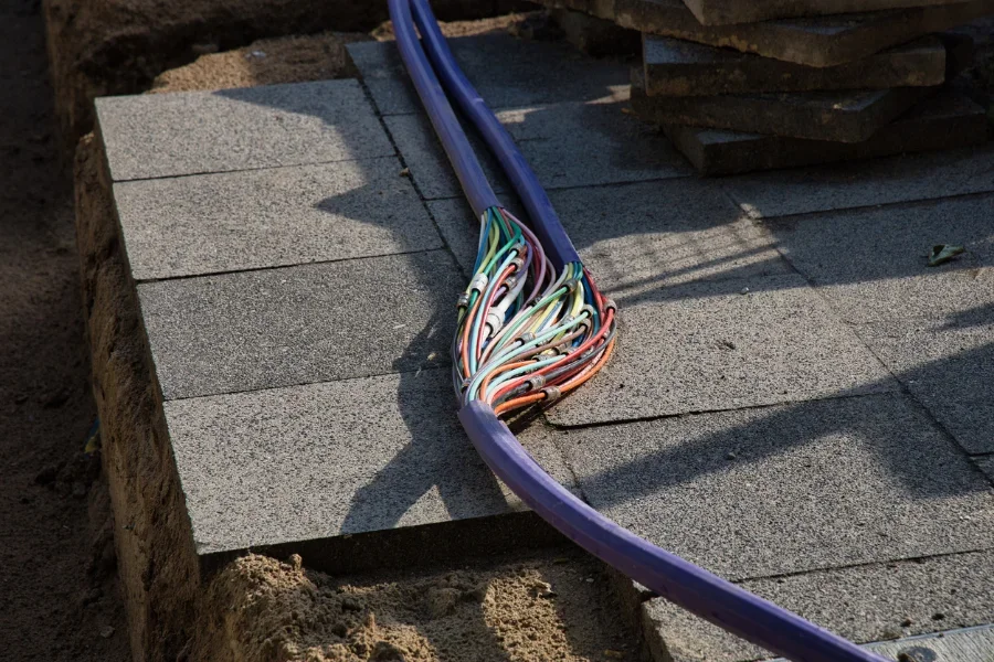 a bunch of high speed fiber optic internet cables