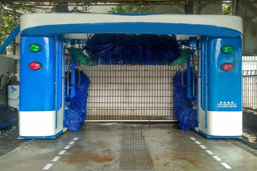 An automatic car washing machine