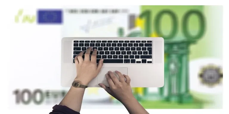 how to make money buying and selling used laptops