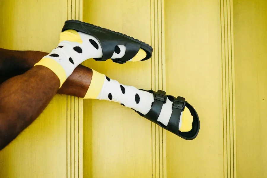 Men’s yellow fashion socks with black dots