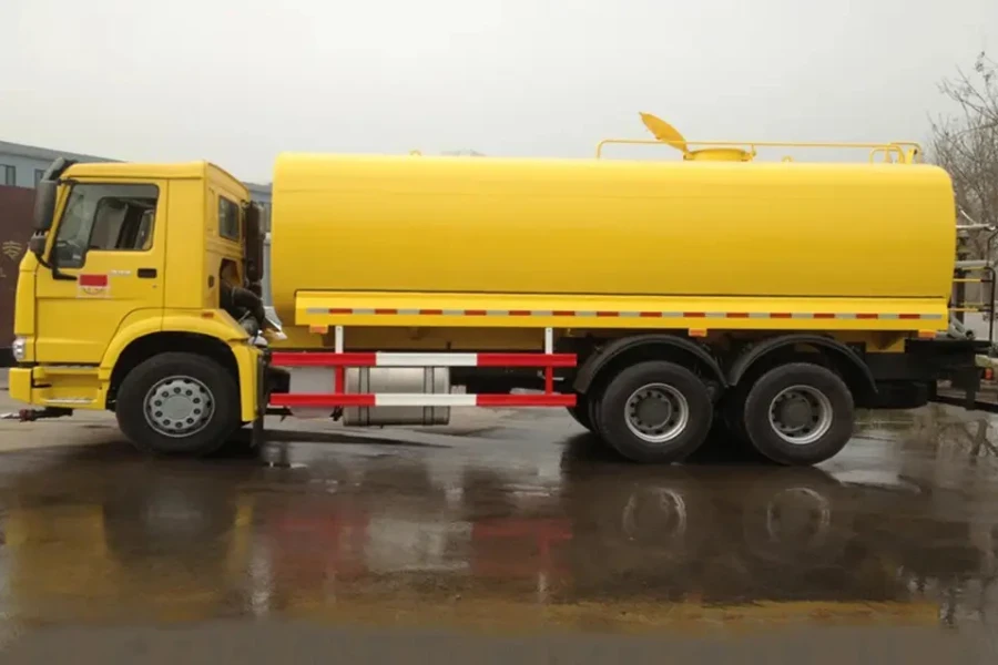 New fire water tank truck