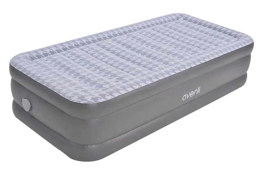 An adjustable air bed with a built-in pump