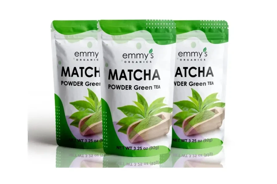 Green refillable packaging containing powdered green tea