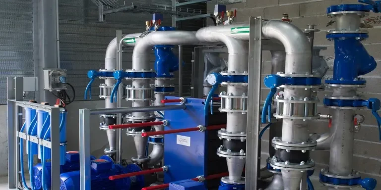 how to select a plastic machine for your factory
