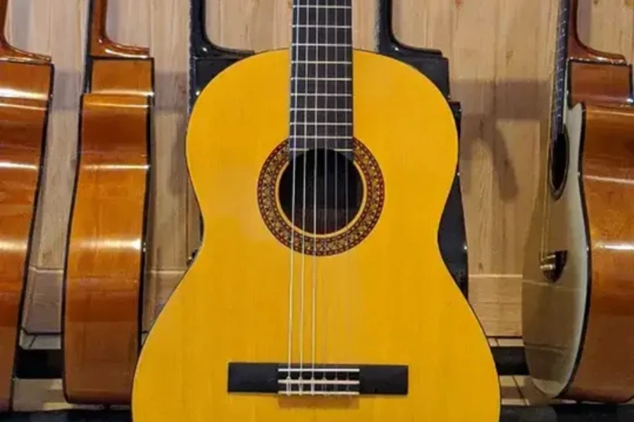 Guitarra clásica de 41 pulgadas y 6 cuerdas.