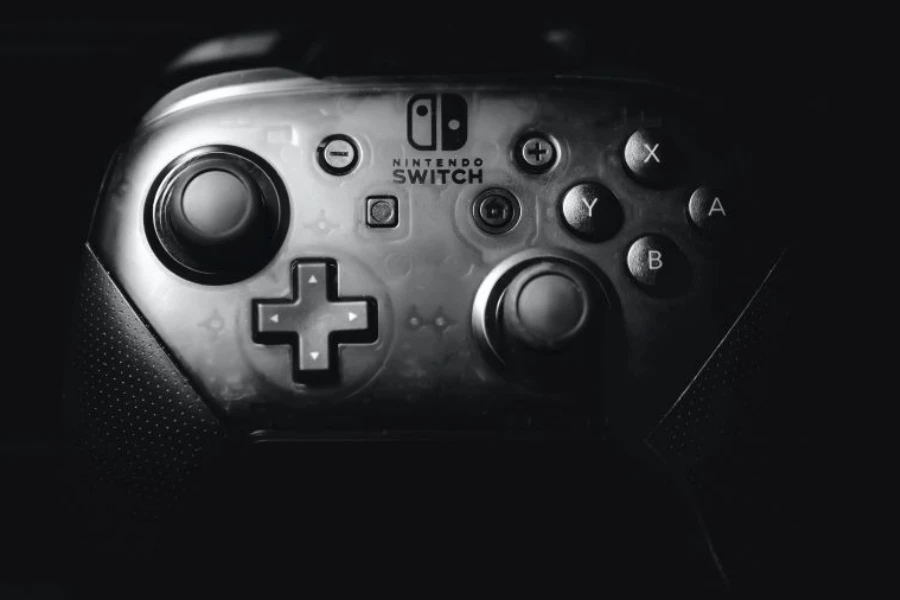 a black nintendo switch game controller