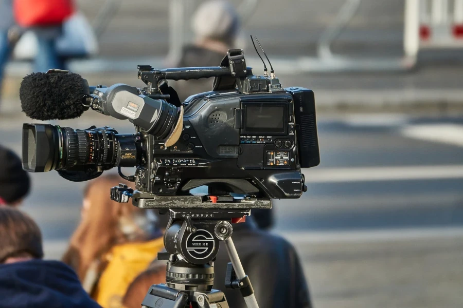 Utilizzo di una videocamera per registrare un evento pubblico