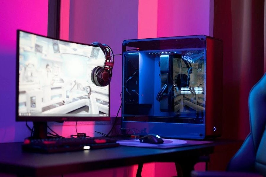 Una sala giochi con un PC da gioco