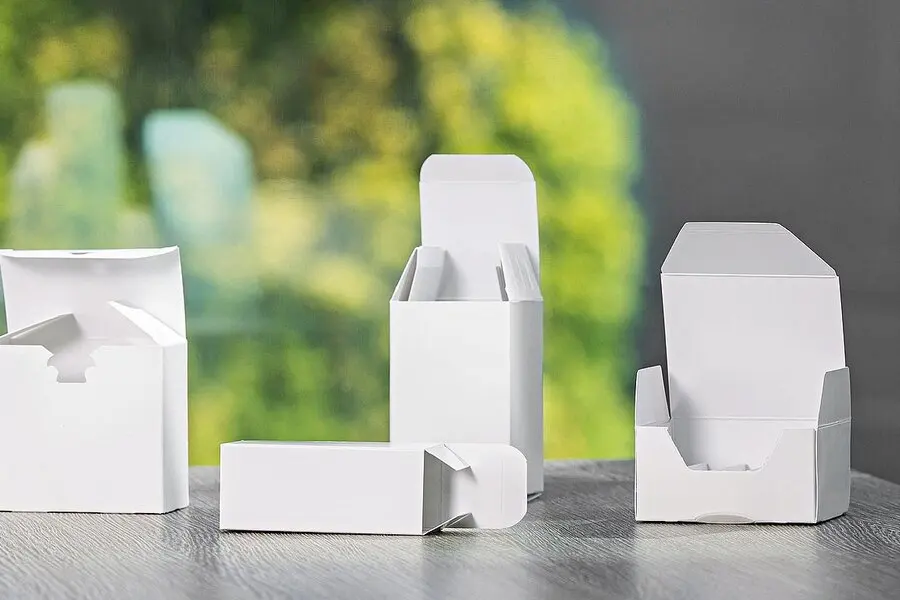 Folding boxes of different shapes and sizes