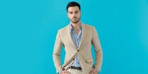 hombre en chaqueta