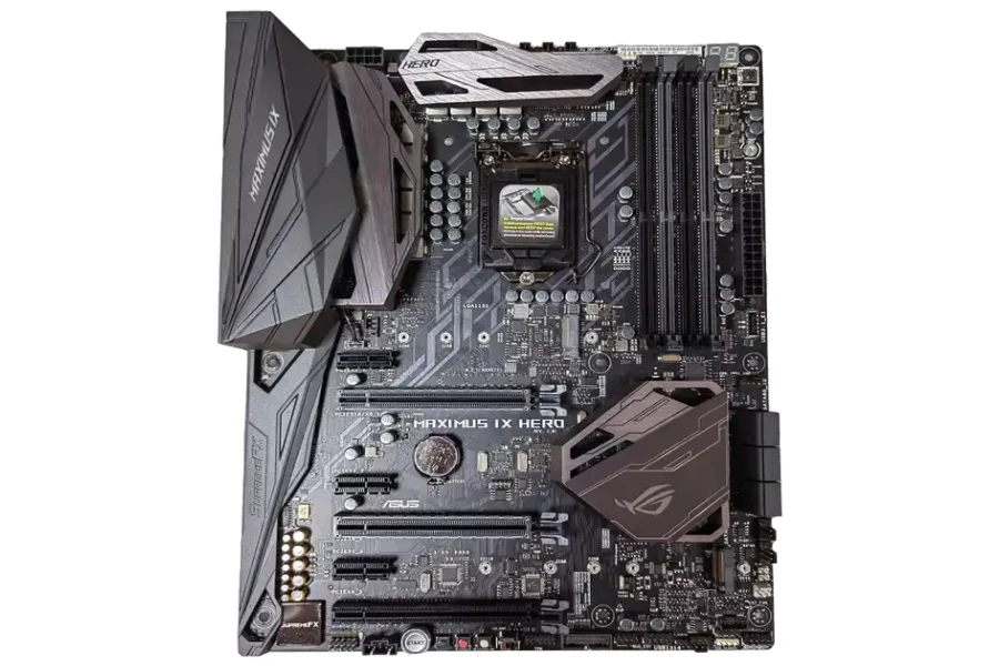 Motherboard ASUS dengan latar belakang putih