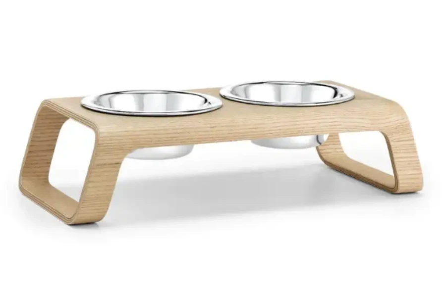 Pet food bowls