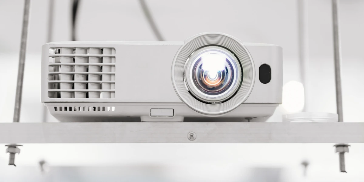 The Complete Guide To Choosing the Best Portable Projectors - Alibaba.com  Reads