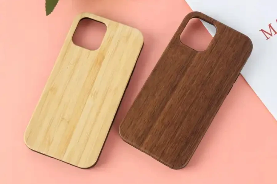 custodie per smartphone in legno