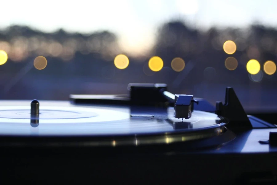 Close-up picture of a turntable