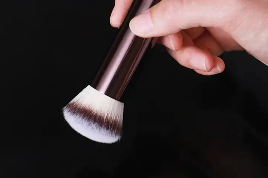 Brochas de maquillaje: qué variedades quieren los consumidores -  Alibaba.com lee