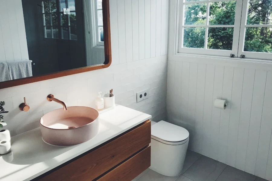 Round light pink ceramic sink bowl