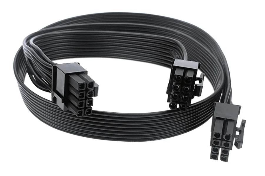 Un cable de alimentación de GPU negro