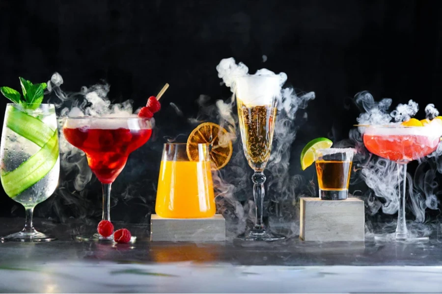 Elevare la cultura del cocktail: una guida ai cinque migliori bicchieri da  cocktail del 2024 - legge Alibaba.com