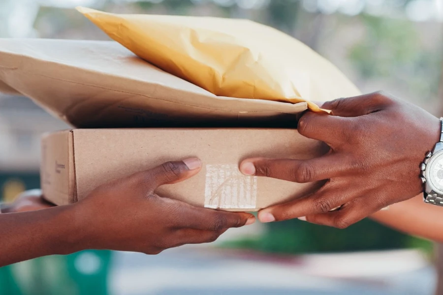 Crowdsourced delivery works well for ecommerce including smaller items