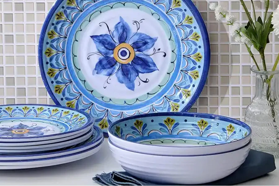 Porcellana, ceramica o melamina: come scegliere i piatti giusti?