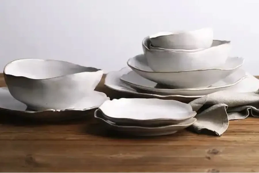 dinnerware set