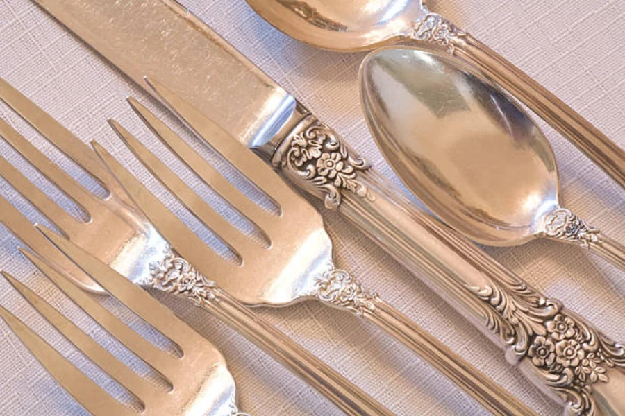 flatware set