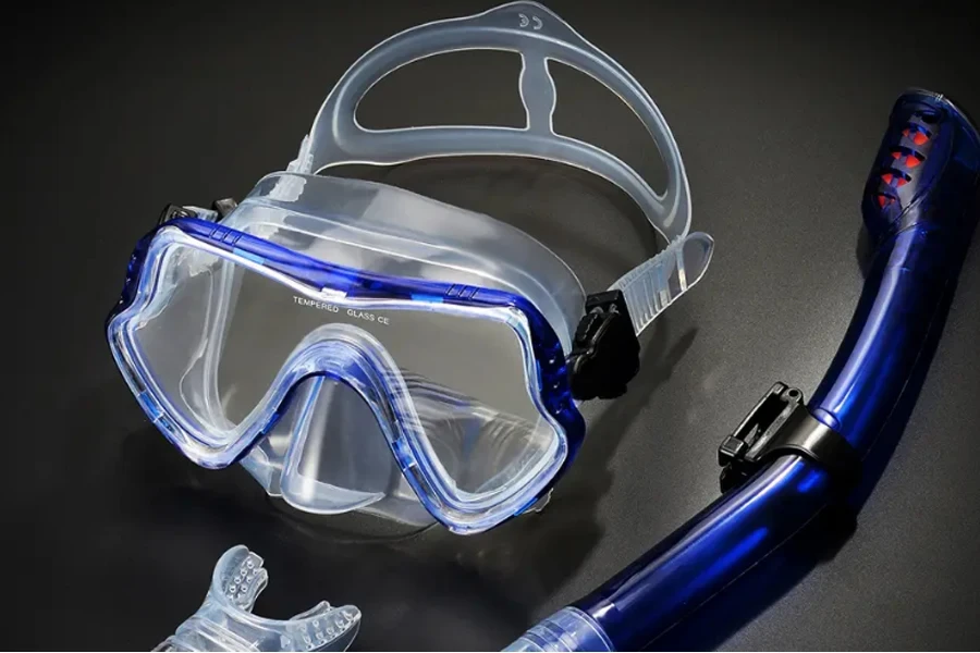 scuba mask