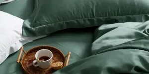 sheet and pillowcases