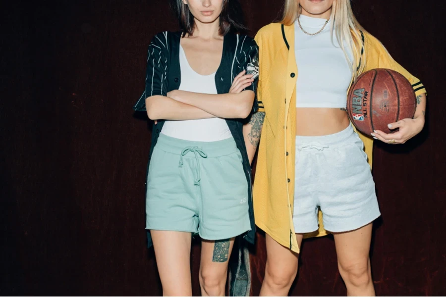 Trendsetting Trousers and Shorts: A Look into Women's Spring/Summer 2024  Top Fashion - Alibaba.com Reads