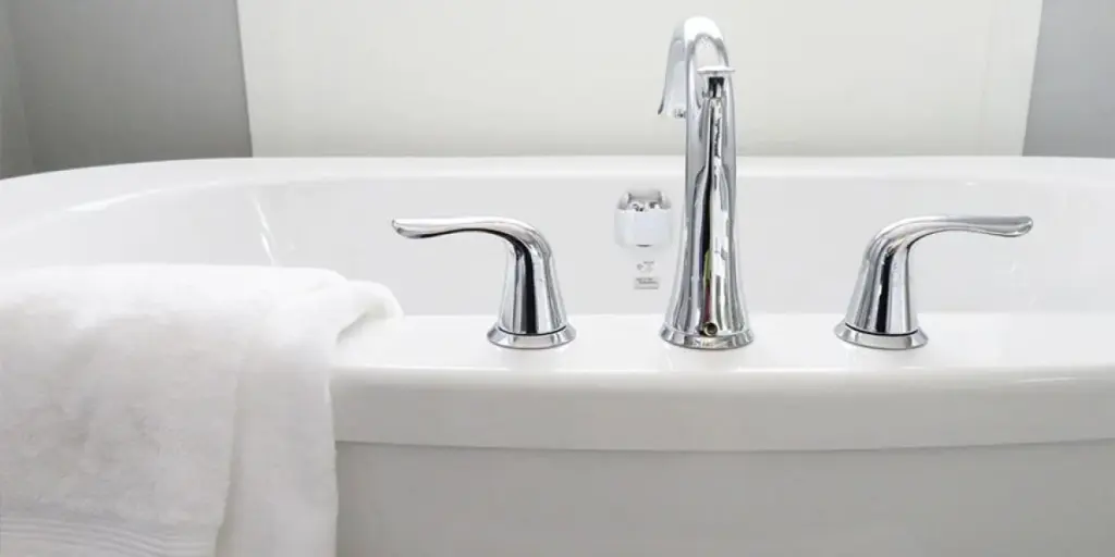 4-essential-bathroom-faucet-trends-for-2023