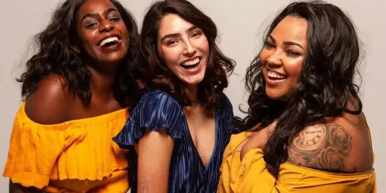 5-bold-color-and-print-trends-rocking-female-fash