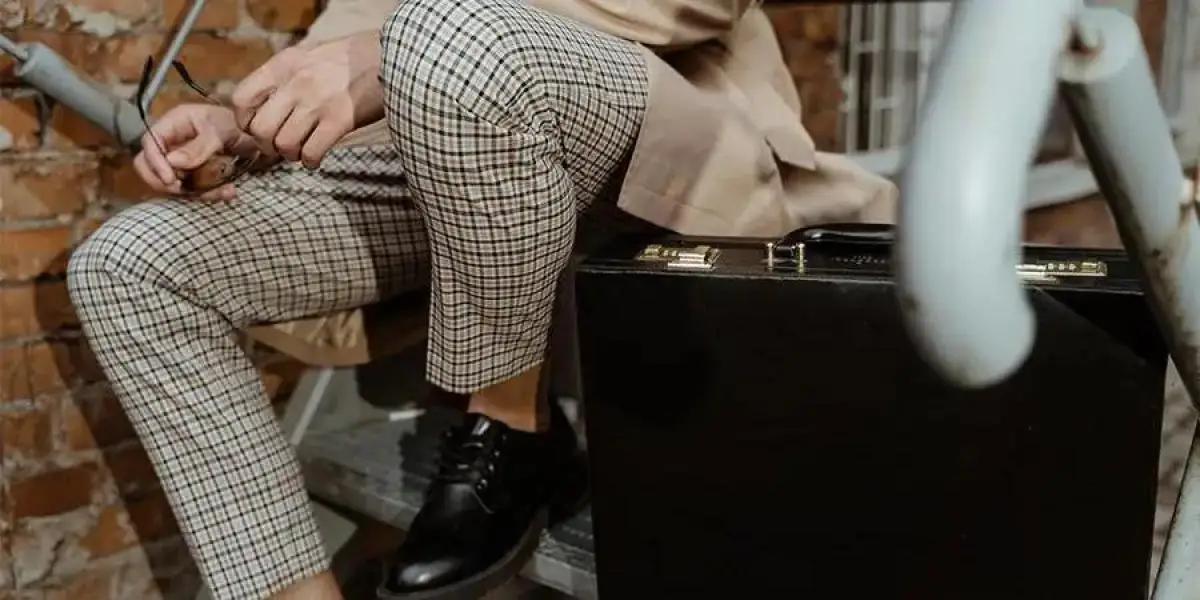 Cómo combinar Pantalon Jogger acolchado para hombre - Blog Moda Hombre