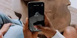 7-viral-tiktok-trends-revolutionizing-beauty-indu