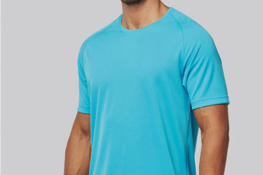 Roupas masculinas garantidas pelo Alibaba mais vendidas em janeiro de 2024:  de moletons personalizados a camisetas de sublimação - leituras do  Alibaba.com