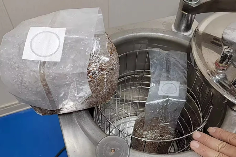 La bolsa de cultivo de hongos ostra biodegradable personalizada de 201250 cm con puertos de inyección