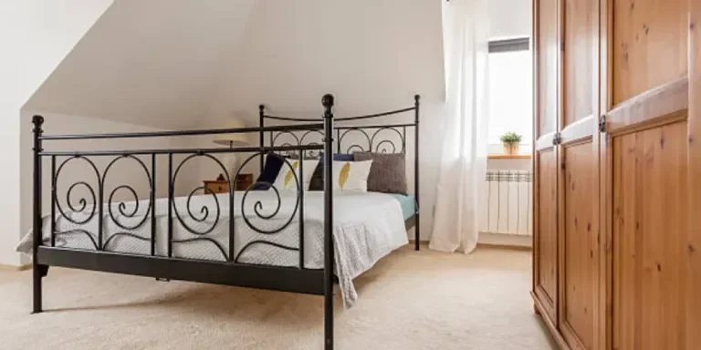una-guía-de-compra-de-hermosas-camas-de-metal