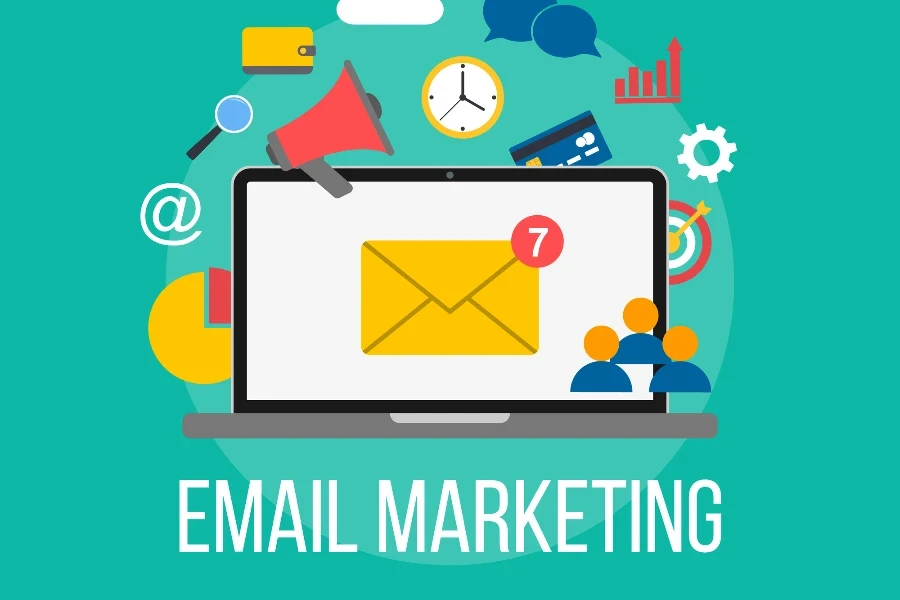 Un laptop con schermo che legge EMAIL MARKETING