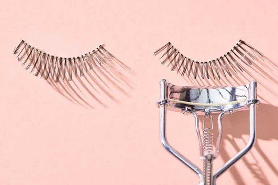 artificial eyelash